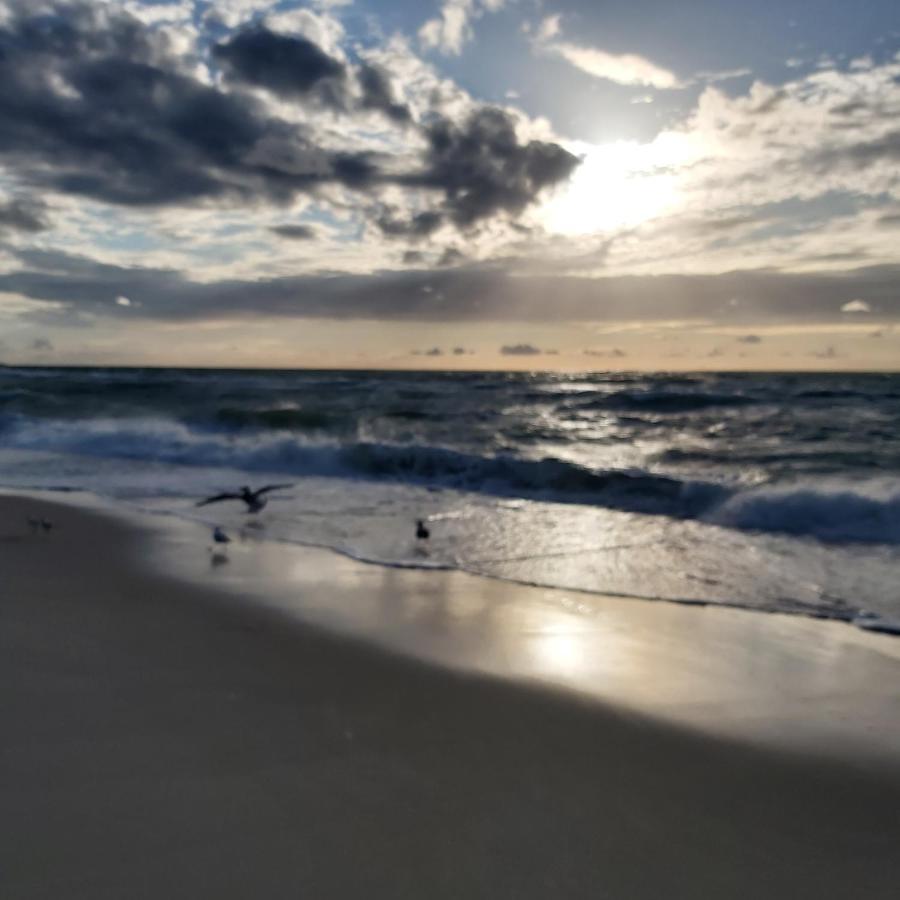 Nadmorskie Apartamenty Ustka Bagian luar foto